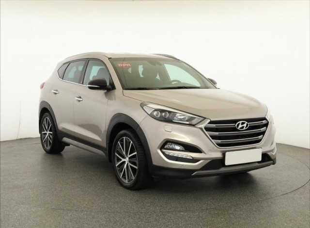 Hyundai Tucson  2.0 CRDi 