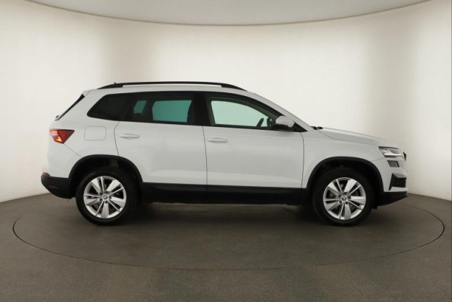 Škoda Karoq  1.5 TSI Fresh