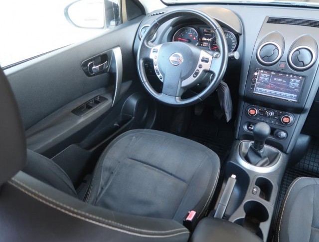 Nissan Qashqai  1.6 Visia
