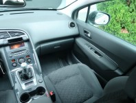 Peugeot 3008  1.6 BlueHDi 
