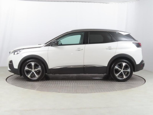 Peugeot 3008  1.2 PureTech Allure
