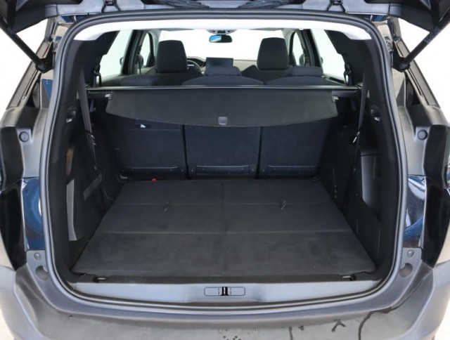 Peugeot 5008  1.5 BlueHDi 