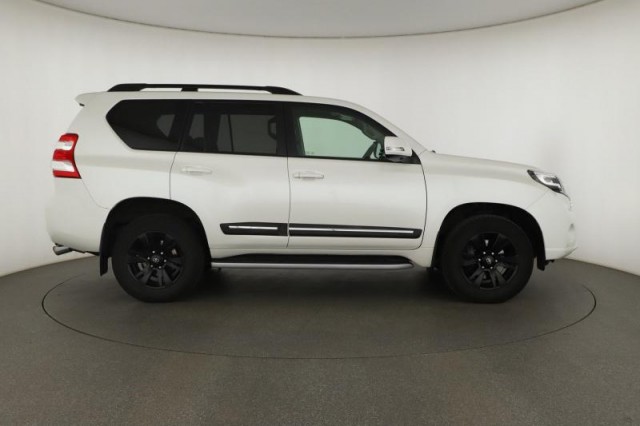 Toyota Land Cruiser  2.8 D-4D 