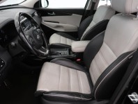 Kia Sorento  2.2 CRDi 
