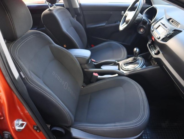 Kia Sportage  2.0 CRDi 