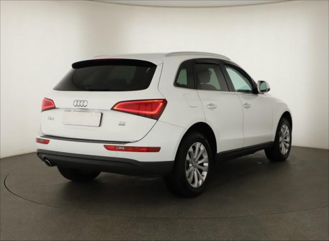 Audi Q5  2.0 TDI 