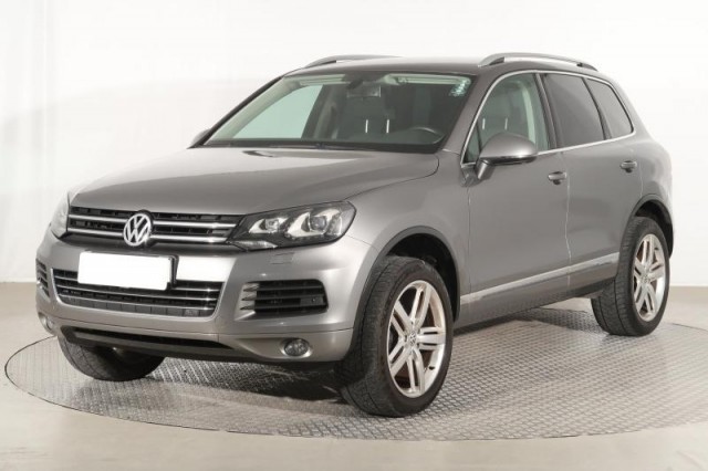 Volkswagen Touareg  3.0 TDI Business