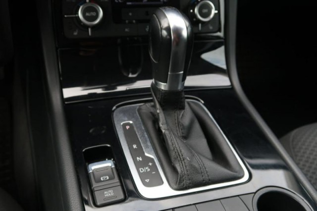 Volkswagen Touareg  3.0 TDI Business