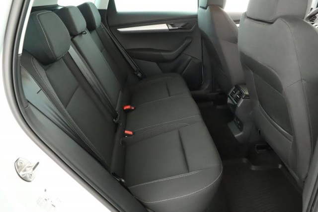 Škoda Karoq  1.5 TSI Fresh