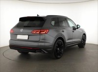 Volkswagen Touareg  3.0 TDI R-Line