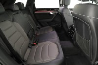 Volkswagen Touareg  3.0 TDI R-Line