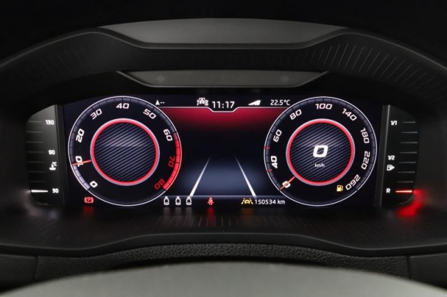 Škoda Karoq  1.5 TSI Sportline