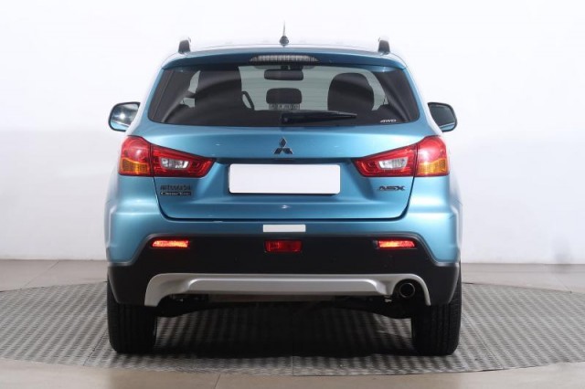Mitsubishi ASX  1.8 DI-D MIVEC 