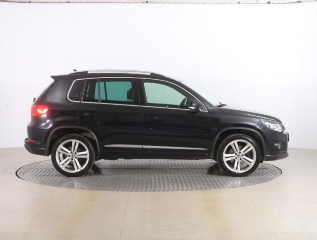 Volkswagen Tiguan  2.0 TSI R-Line