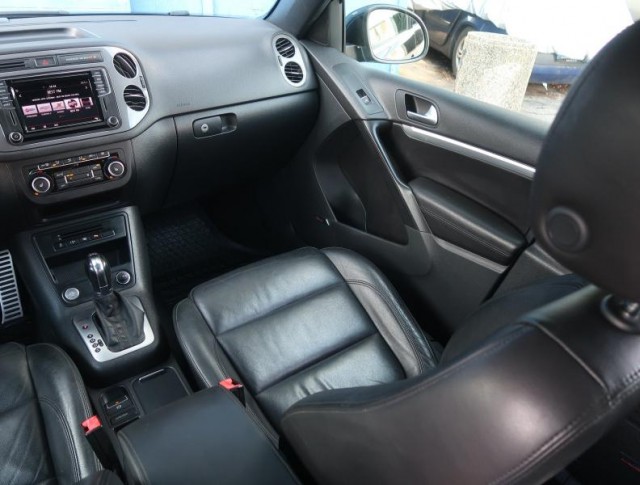 Volkswagen Tiguan  2.0 TSI R-Line