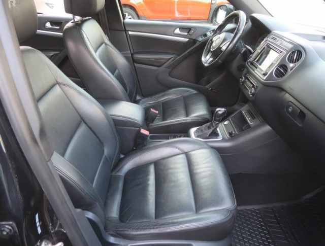 Volkswagen Tiguan  2.0 TSI R-Line