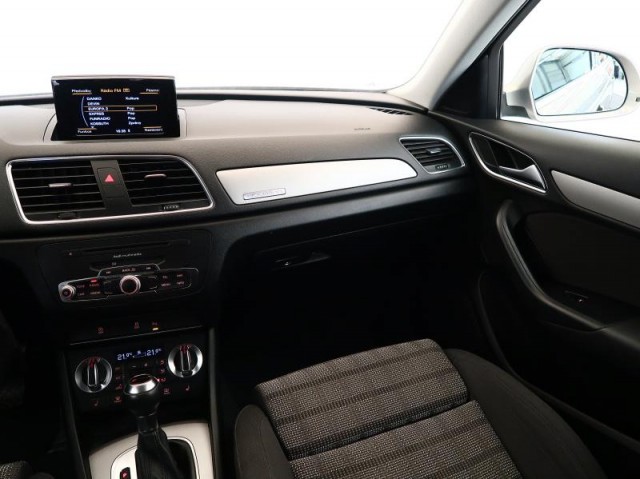 Audi Q3  2.0 TDI 