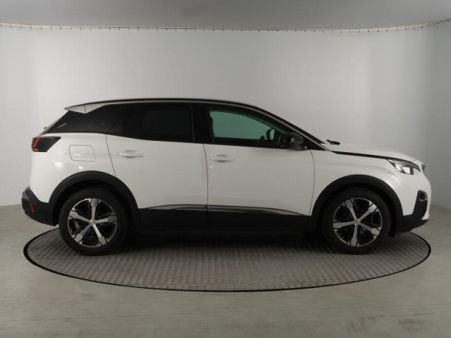 Peugeot 3008  1.6 BlueHDi Allure