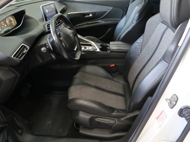 Peugeot 3008  1.6 BlueHDi Allure