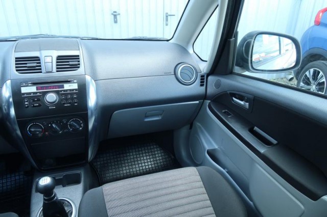 Suzuki SX4  1.6 VVT GLX+