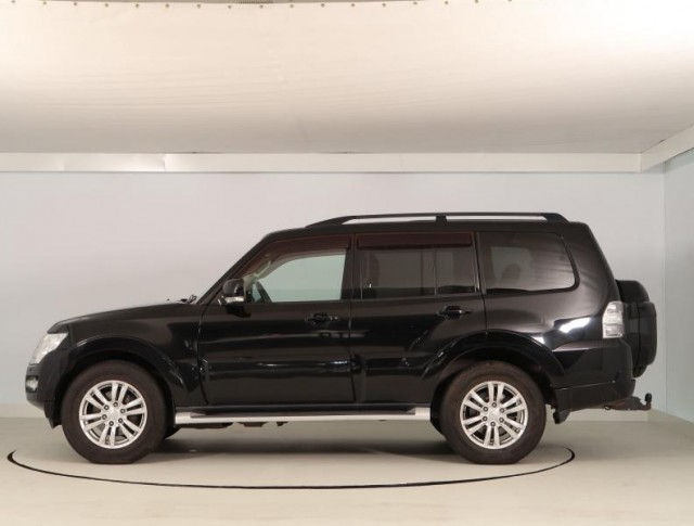 Mitsubishi Pajero  3.2 DI-D 