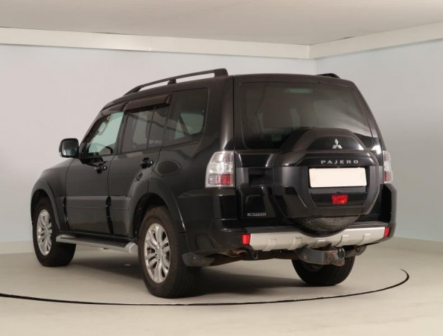 Mitsubishi Pajero  3.2 DI-D 