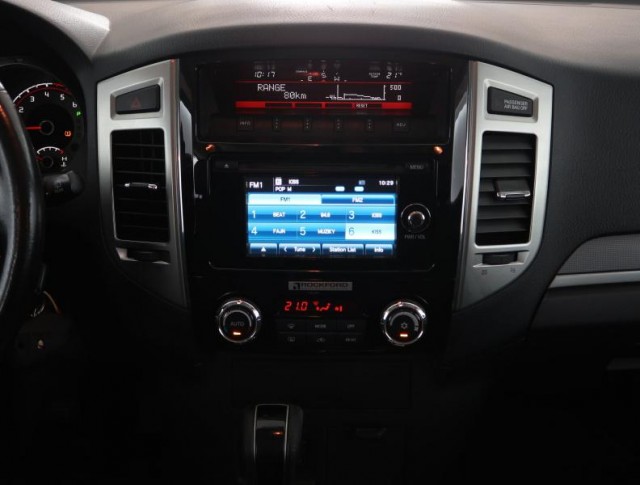Mitsubishi Pajero  3.2 DI-D 