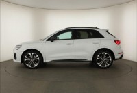 Audi Q3  40 TDI S line