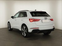 Audi Q3  40 TDI S line
