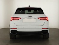 Audi Q3  40 TDI S line
