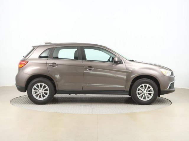 Mitsubishi ASX  1.6 MIVEC 