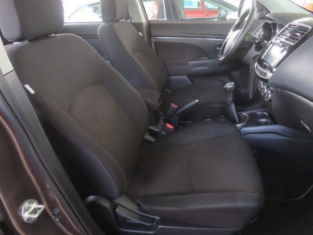 Mitsubishi ASX  1.6 MIVEC 