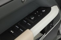Land Rover Defender  D240 AWD 