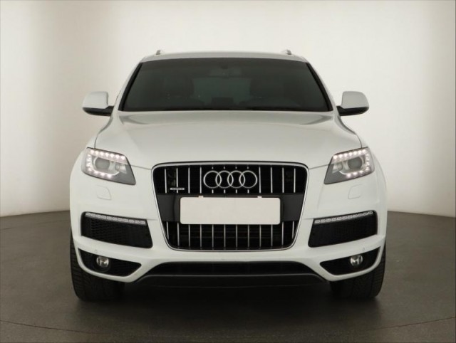 Audi Q7  3.0 TDI 