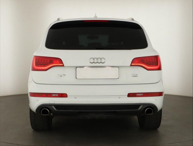 Audi Q7  3.0 TDI 