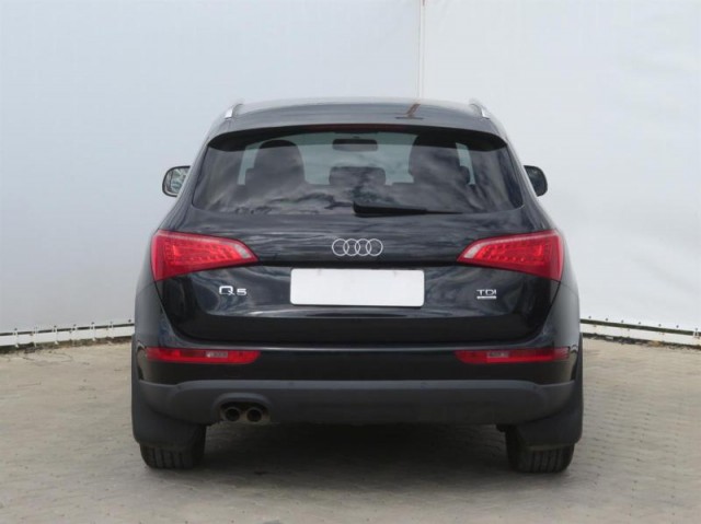 Audi Q5  2.0 TDI 