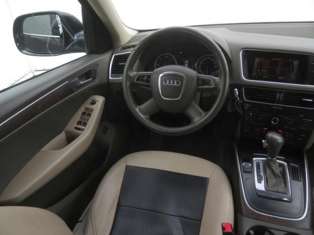 Audi Q5  2.0 TDI 