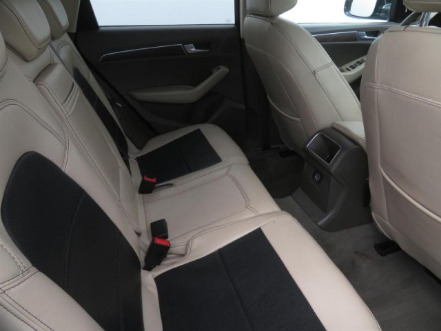Audi Q5  2.0 TDI 