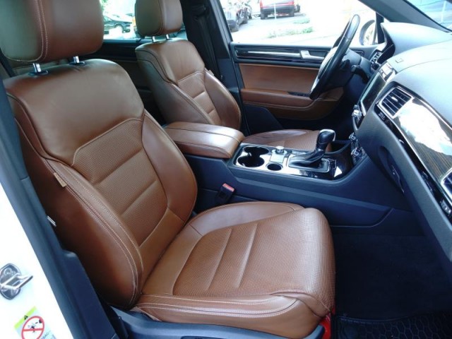 Volkswagen Touareg  3.0 TDI 
