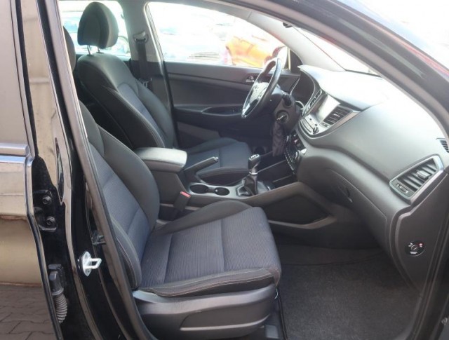 Hyundai Tucson  1.7 CRDi 