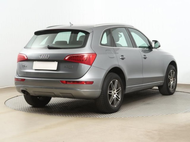 Audi Q5  2.0 TDI 