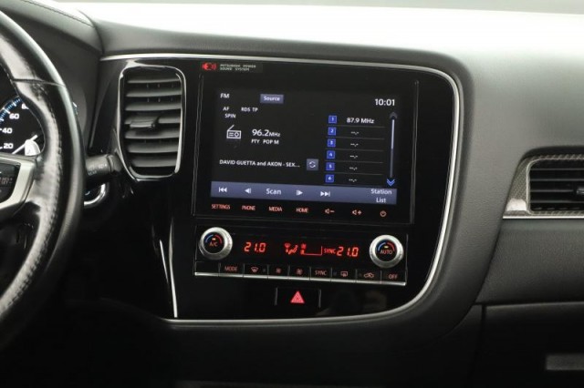 Mitsubishi Outlander  2.4 PHEV 
