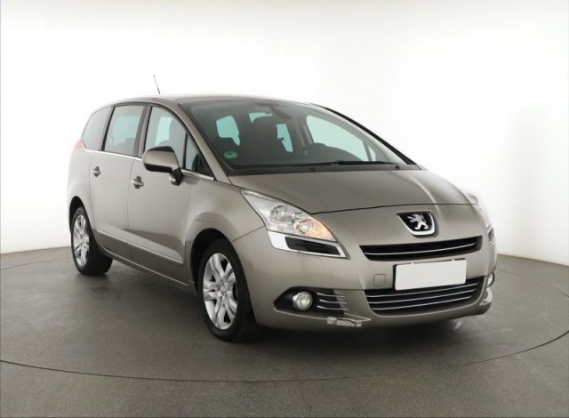 Peugeot 5008  1.6 HDi 