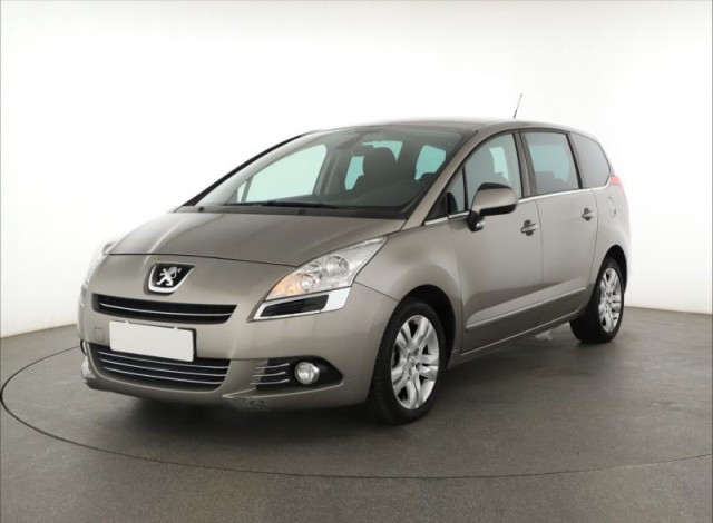 Peugeot 5008  1.6 HDi 