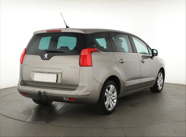 Peugeot 5008  1.6 HDi 