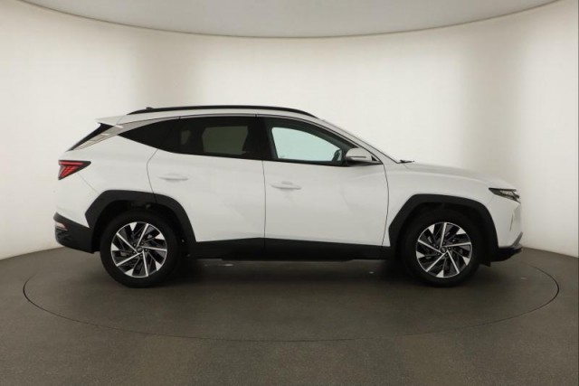 Hyundai Tucson  1.6 T-GDI 48V MHEV Smart