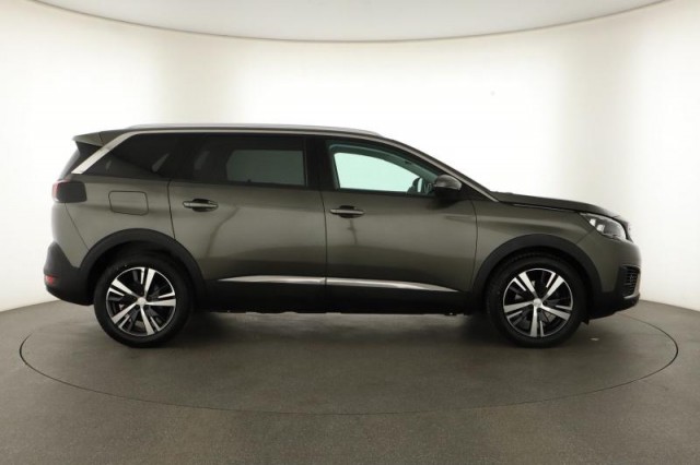 Peugeot 5008  1.5 BlueHDi Allure