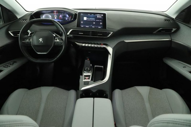 Peugeot 5008  1.5 BlueHDi Allure
