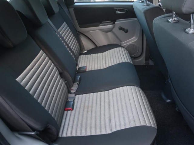 Suzuki SX4  1.5 VVT 