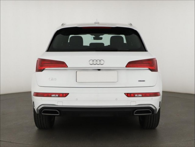 Audi Q5  40 TDI S line